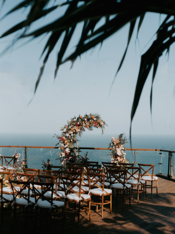 The Nearest & Dearest Cliff Wedding Package